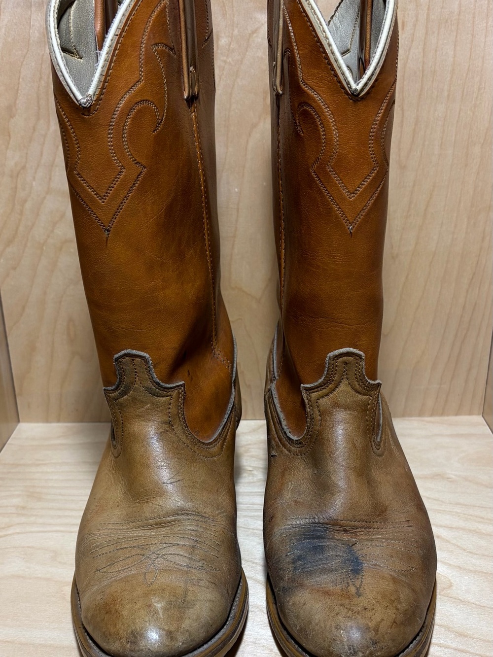 Vintage Men's Dingo Boots Size 10.5 D Tan Color